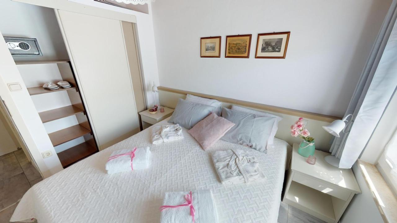 Lara Deluxe Superior 5 Star Apartment, Your Piece Of Heaven By The Sea & Park Novigrad  Luaran gambar