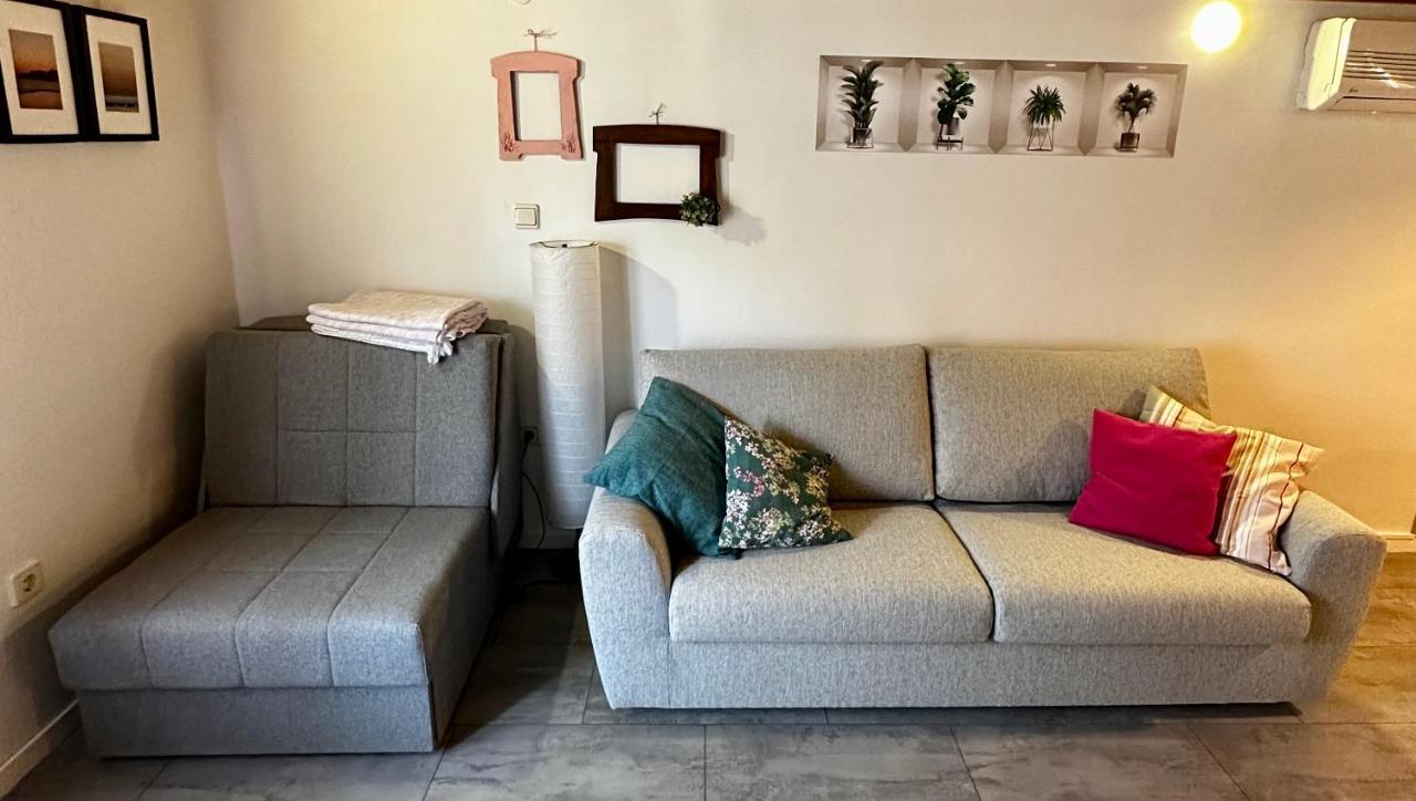 Lara Deluxe Superior 5 Star Apartment, Your Piece Of Heaven By The Sea & Park Novigrad  Luaran gambar